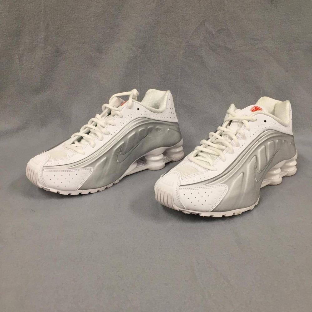 Nike Shox R4‎ White Metallic Silver Comet Unisex Womens 9.5 Mens 8